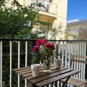 https://rentalsevilla-3-dormitorios-junto-a-la-macarena.es-andalucia.com