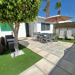 https://the-white-house-with-pool-playa-blanca.in-canary-islands.com