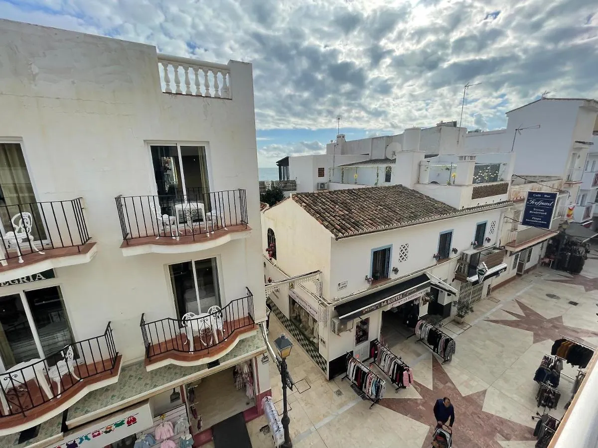 Apartamentos El Carmen Carihuela Playa Torremolinos