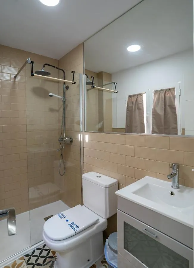 Apartamentos El Carmen Carihuela Playa Torremolinos
