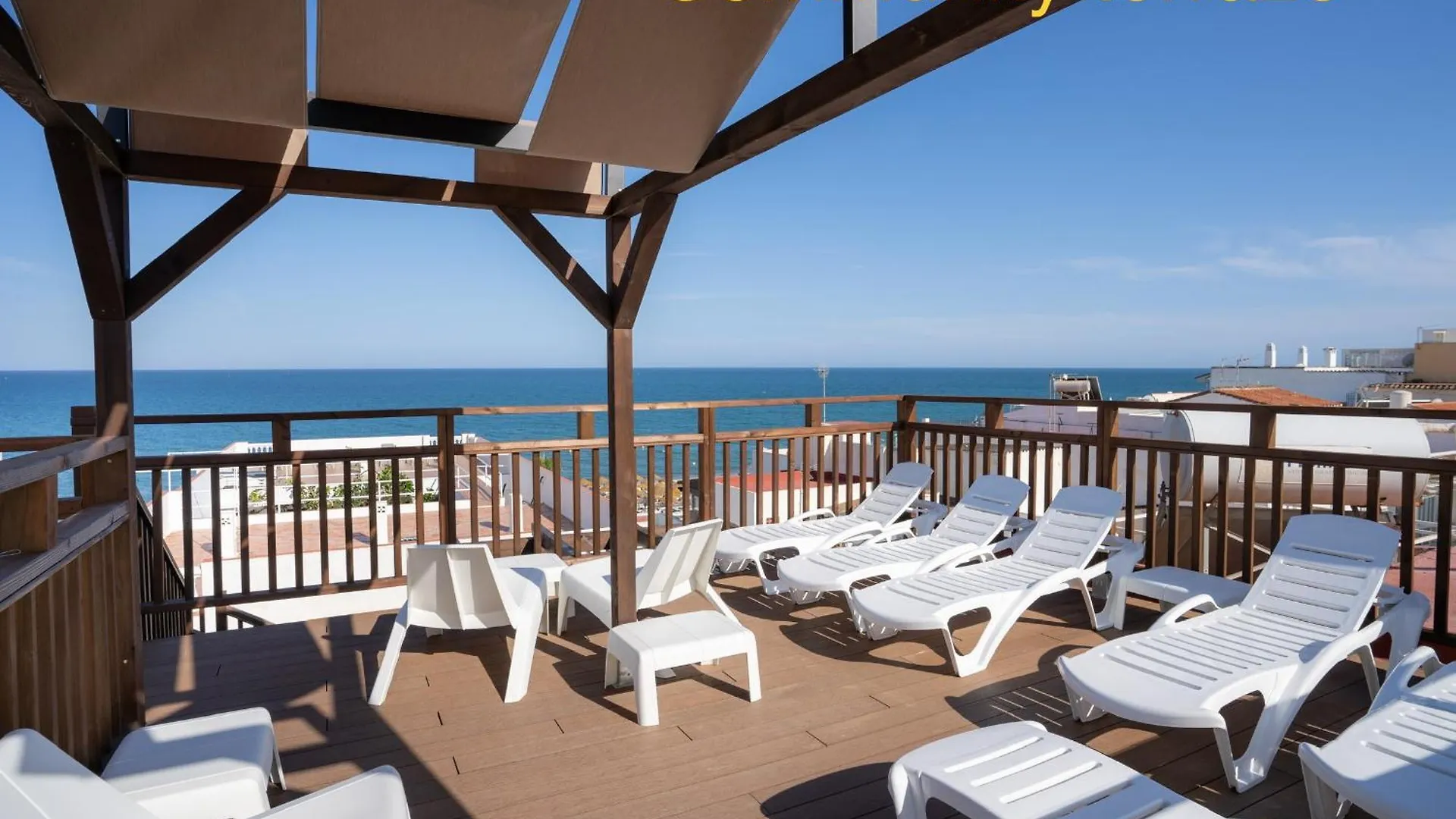 Apartamentos El Carmen Carihuela Playa Torremolinos Spagna