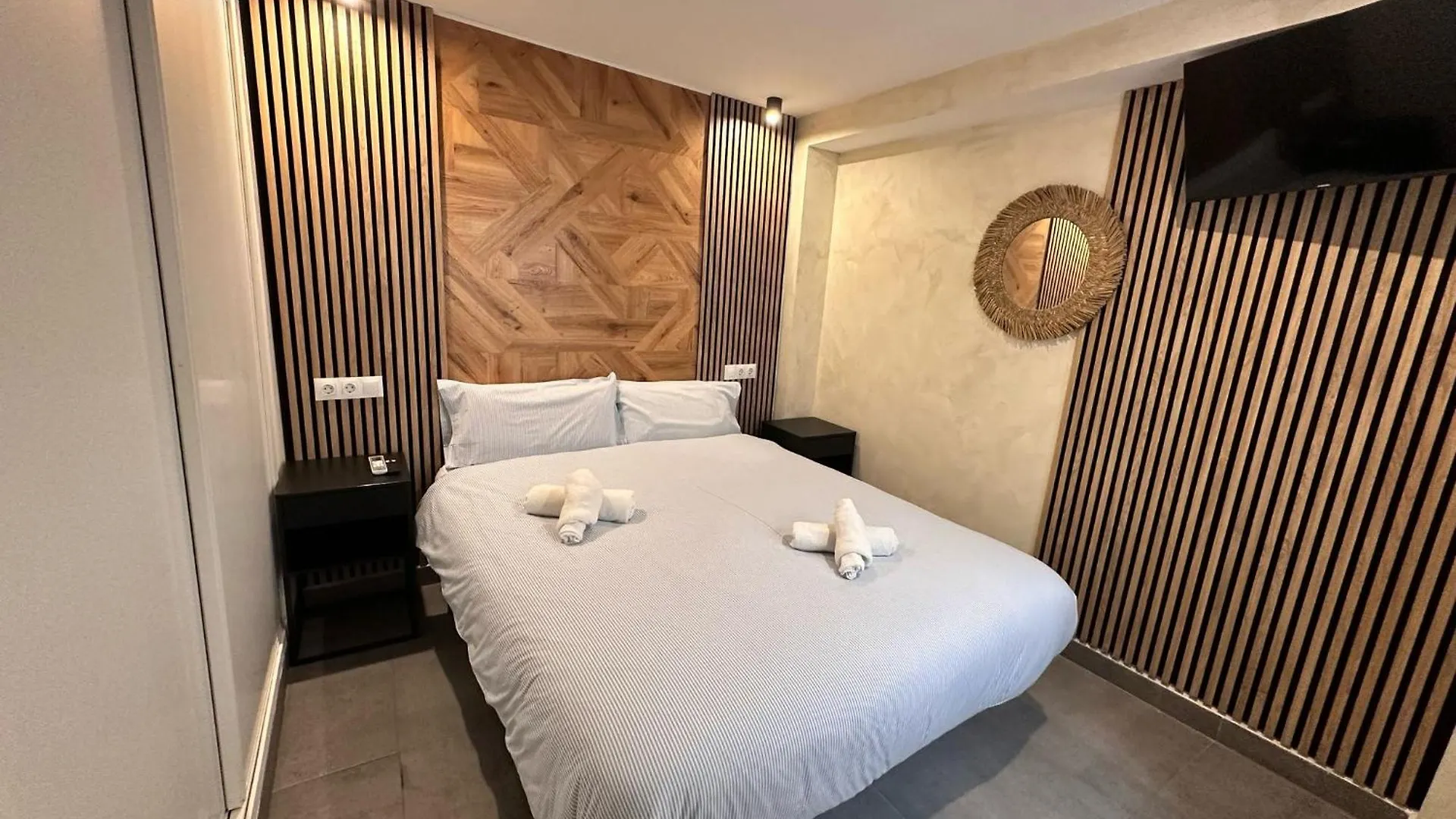 Apartamentos El Carmen Carihuela Playa 토레몰리노스 아파트